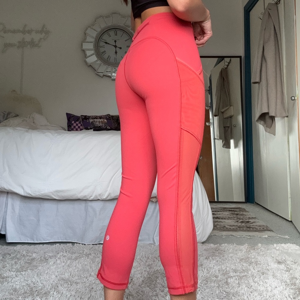 Lululemon cropped leggings salmon color